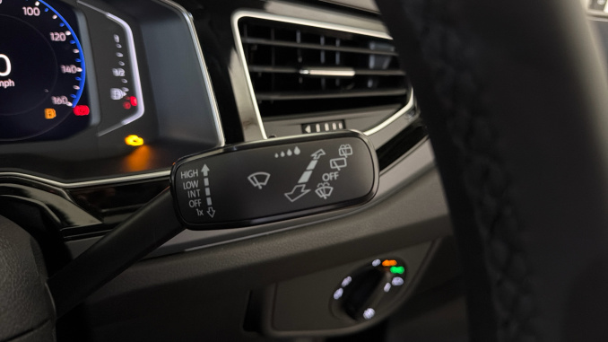 Volkswagen Polo 1.0 TSI 115 Black Edition 5dr DSG Petrol Hatchback - Image 39